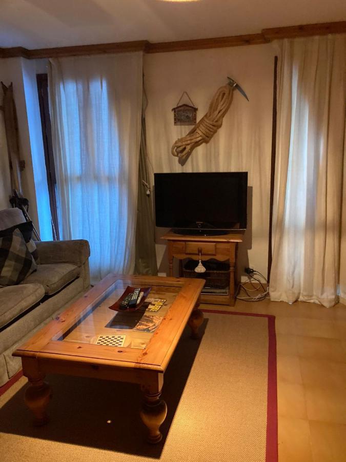 Acogedor Apartamento En Астун Екстер'єр фото